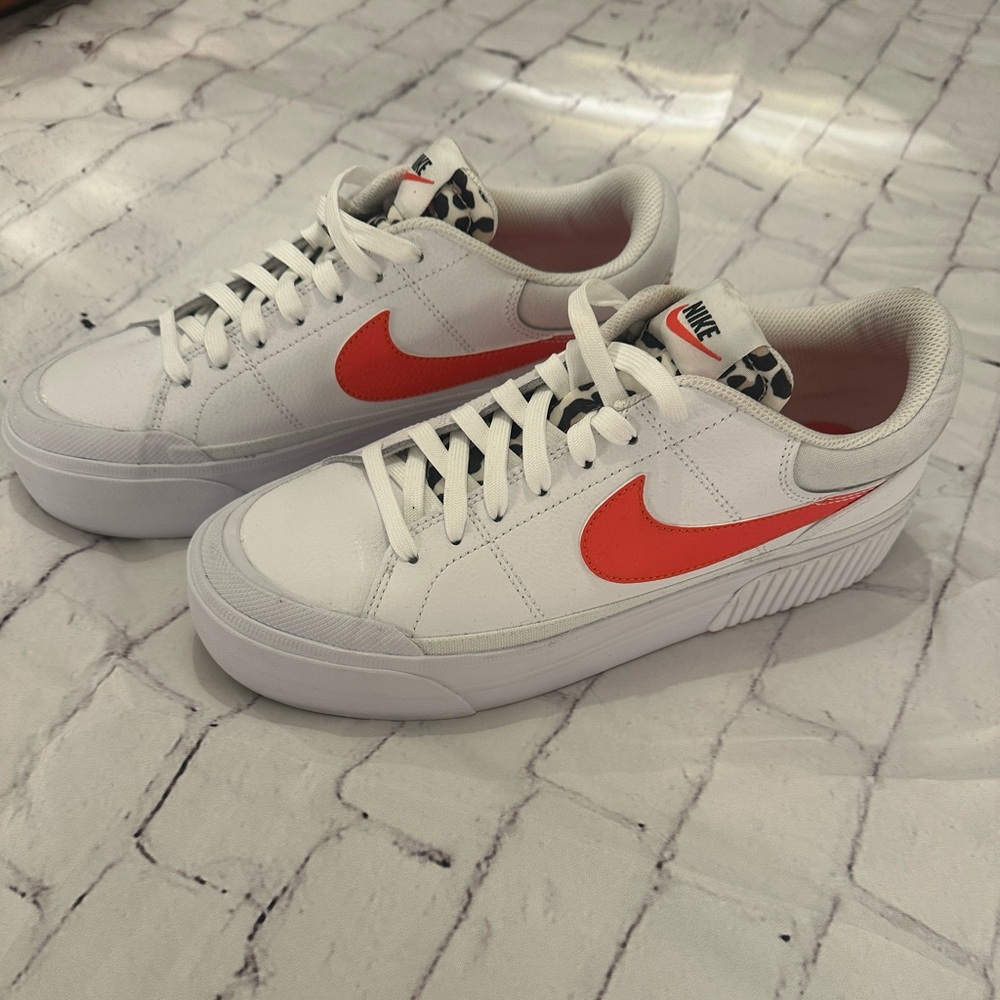 Nike Court Legacy Lift Sneakers